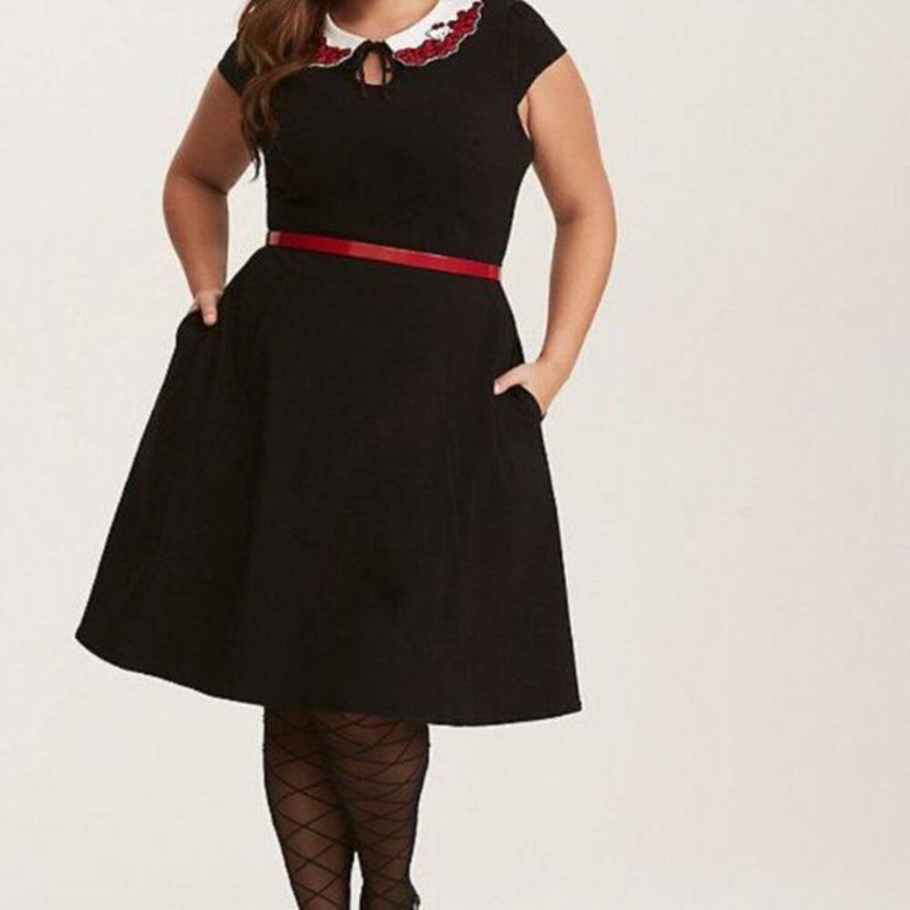 Torrid Hello Kitty Dress Peter Pan Collar‎ Fit Flare Black Size 20 NWT